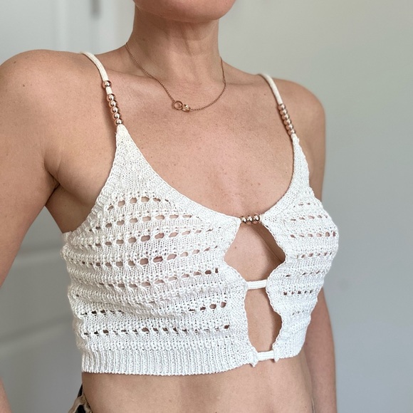 Croche Knit Open Front Spaghetti Strap Crop Cami - Picture 7 of 9